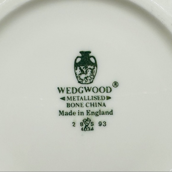Wedgwood Metallised Plain Tea Cup Saucer Sets(Set of 4) England Bone China - Picture 6 of 6